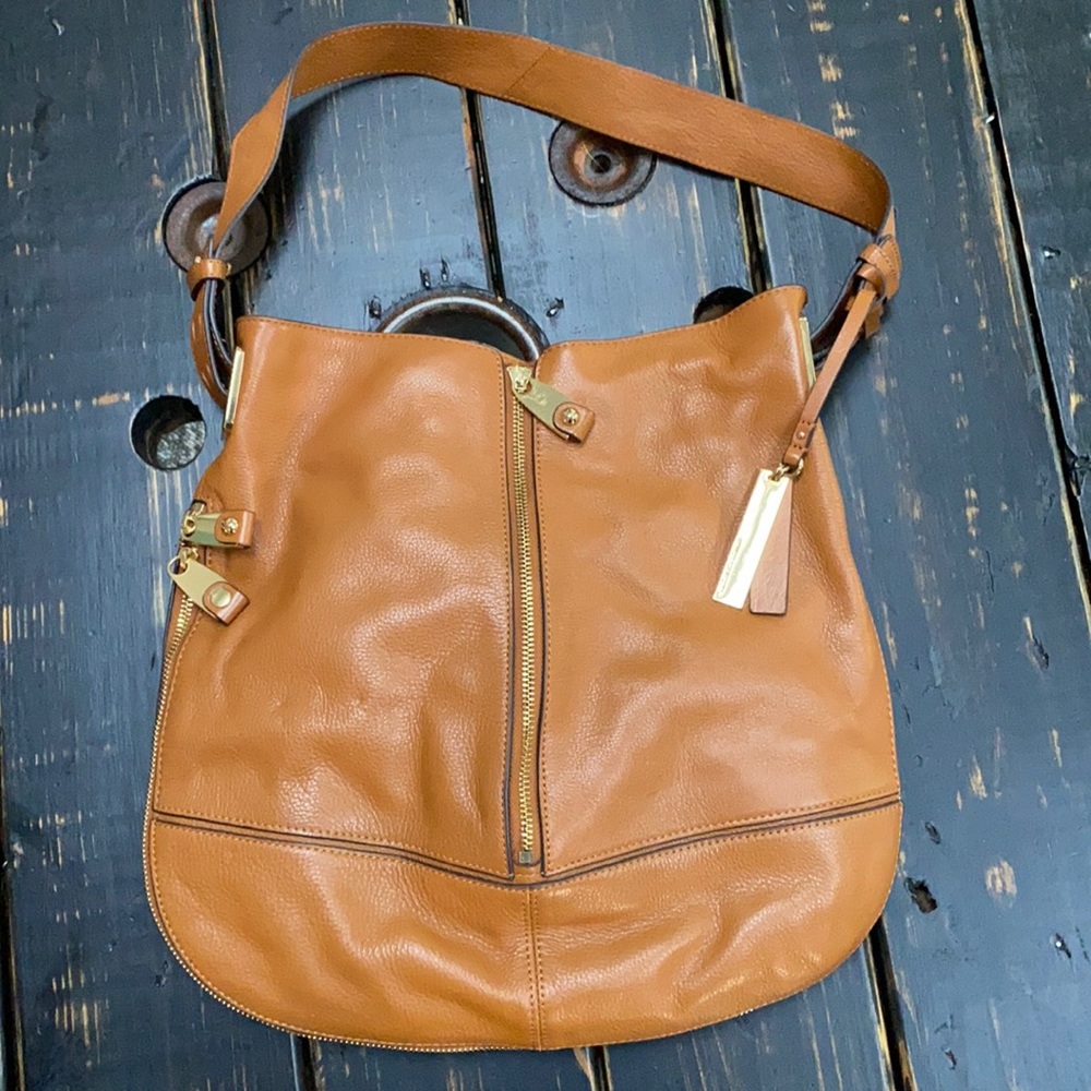 Vice Camuto Thick Leather Purse with Expandable Zipper Detail 😍